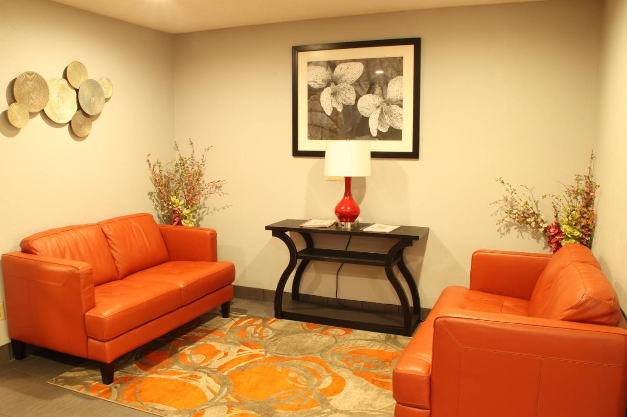 Days Inn By Wyndham Black River Falls - Access To Atv Trail Buitenkant foto